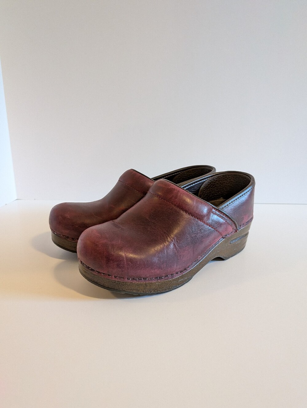 Dansko Red Professional Leather Clogs Size 36 EU 8.5/9 US